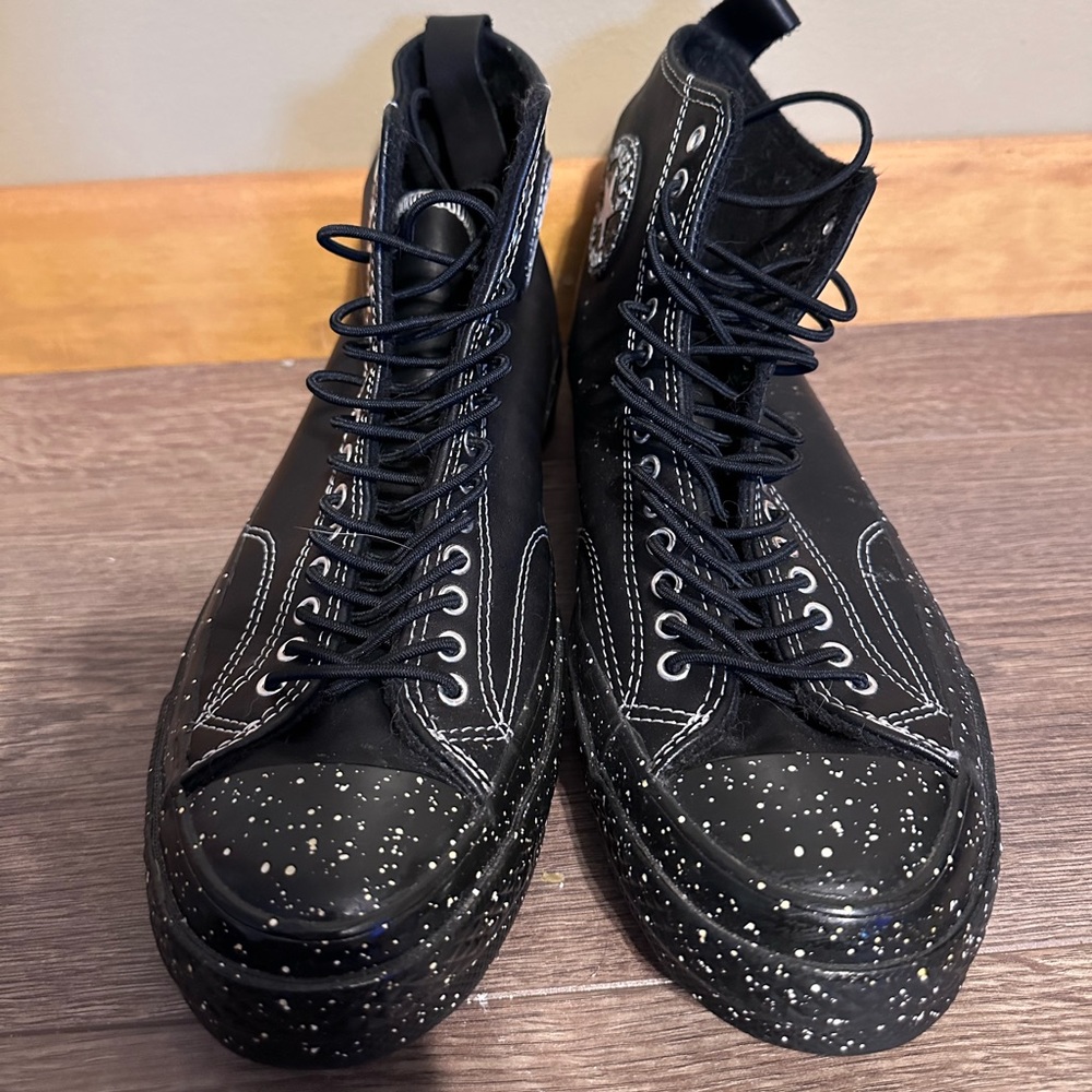 Fleece lined waterproof Chuck Taylor w9.5